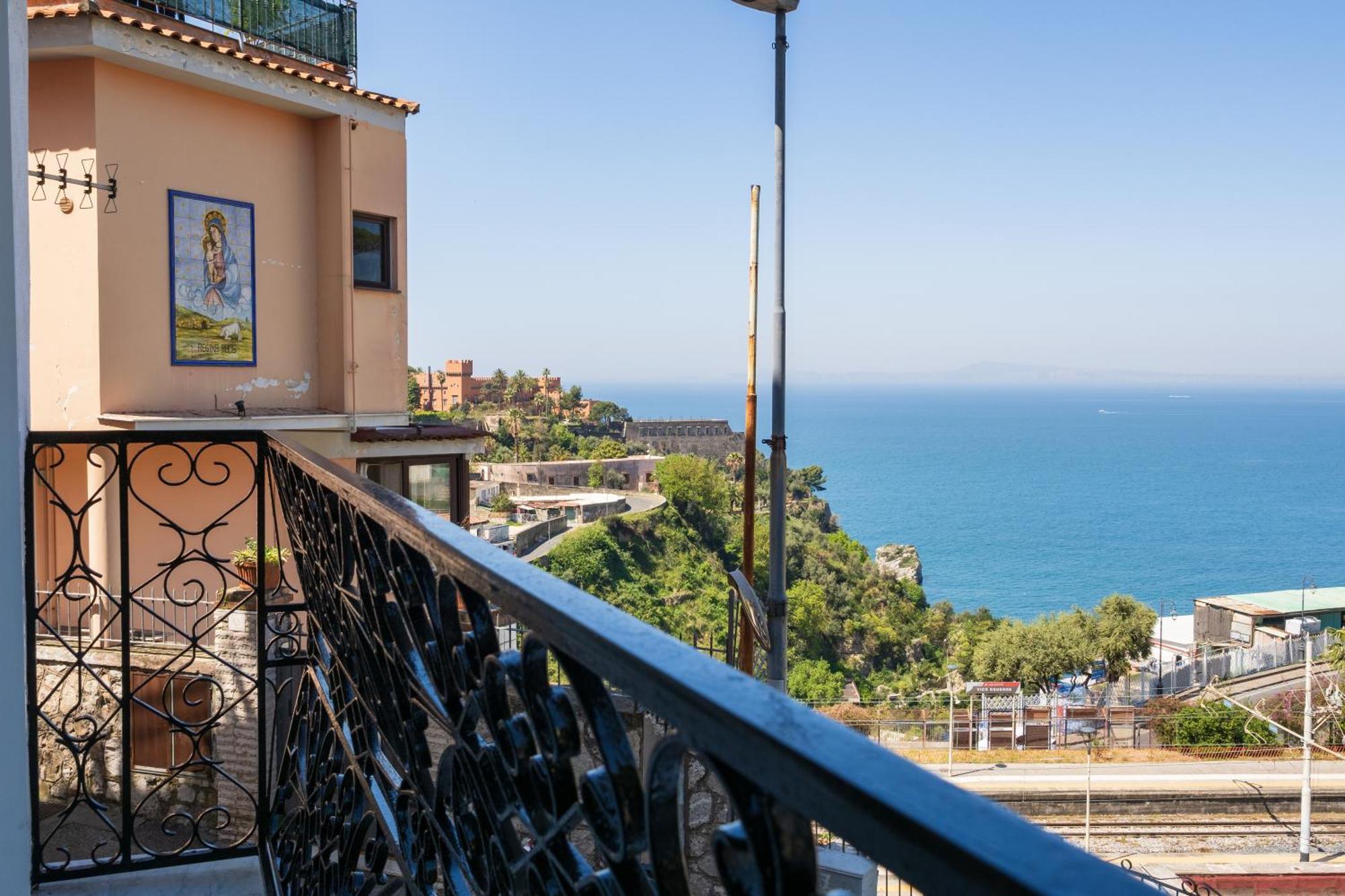 Ferienwohnung La Casa Del Golfo Vico Equense Exterior foto